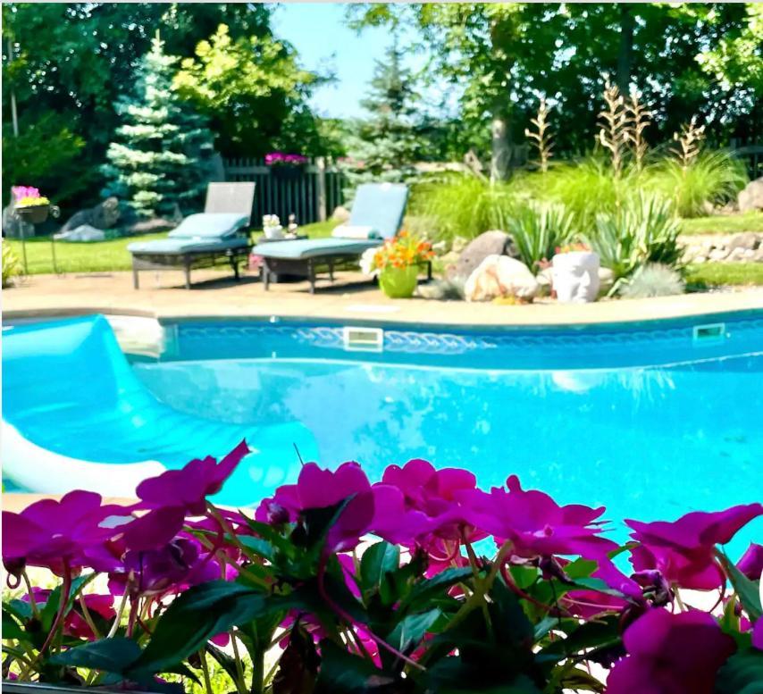 Pittsford Garden Retreatアパートメント エクステリア 写真